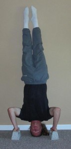 isometric handstand pushup
